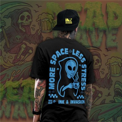 Тениска унисекс More Space, Less Stress – Alien Tee II
